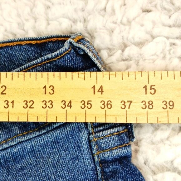 Levi's Signature 5 Pocket Stretch Denim Shorts 28 Waist. Unisex. Blue........... - Picture 6 of 11